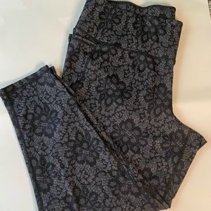 LIVI Activewear cropped